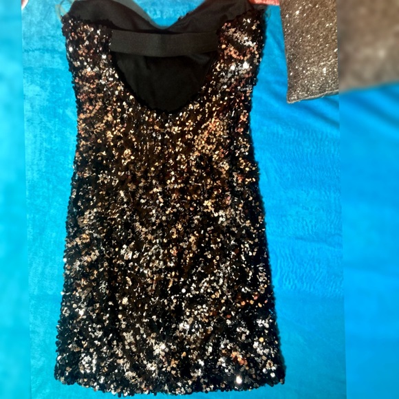 Sparkling A’gaci Mini Dress - Picture 4 of 8